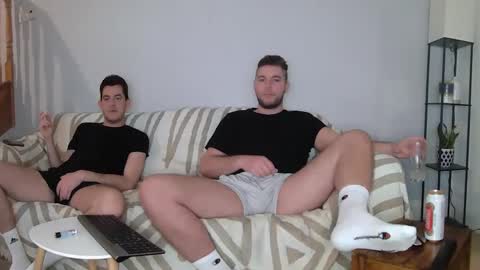 Englishladxxx online show from January 11, 2025, 6:44 pm
