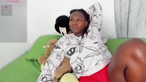 yice online show from February 12, 2025, 5:37 am