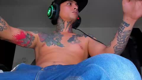 enjoymycock99 online show from February 11, 2025, 12:48 pm