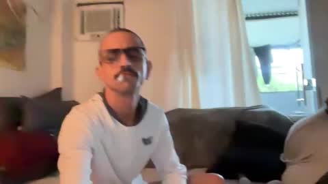 Luke online show from December 19, 2025, 9:05 am