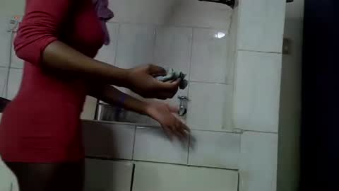 enkarxx online show from February 19, 2026, 11:34 pm