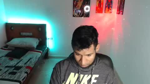 enriblack92 online show from December 28, 2024, 2:43 am