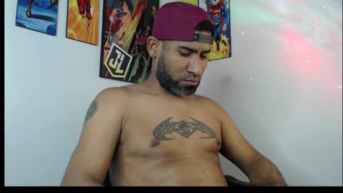 enriblack92 online show from February 8, 2025, 3:52 am