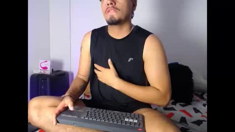 Snapshot of enrique_villa23 chatting on November 24, 2025, 4:34 am enrique online show from November 24, 2025, 4:34 am