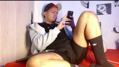 Snapshot of enrique_villa23 chatting on February 4, 2026, 5:02 am enrique online show from February 4, 2026, 5:02 am