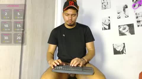 Snapshot of enrique_villa23 chatting on March 2, 2026, 7:15 am enrique online show from March 2, 2026, 7:15 am