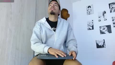 Snapshot of enrique_villa23 chatting on March 3, 2026, 7:25 am enrique online show from March 3, 2026, 7:25 am