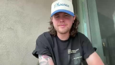 Snapshot of entreporneur chatting on October 10, 2025, 4:50 pm FOLLOW JOIN MY CULT online show from October 10, 2025, 4:50 pm