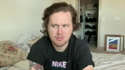 Snapshot of entreporneur chatting on October 27, 2025, 6:23 pm FOLLOW JOIN MY CULT online show from October 27, 2025, 6:23 pm