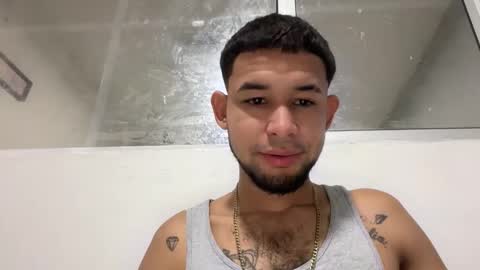 enyel_100 online show from December 23, 2025, 1:58 am