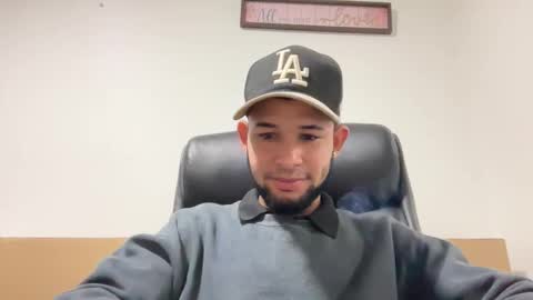 enyel_100 online show from January 9, 2026, 2:47 am