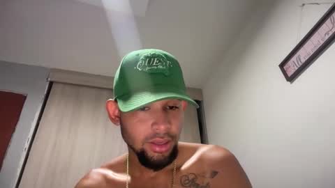 enyel_100 online show from May 1, 2026, 8:19 am