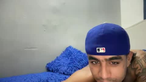 enyel_100 online show from June 18, 2026, 9:14 am