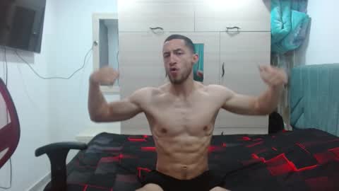 enzo_savage online show from September 20, 2025, 5:58 pm