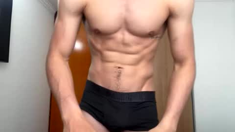 enzo_savage online show from April 24, 2026, 7:27 pm