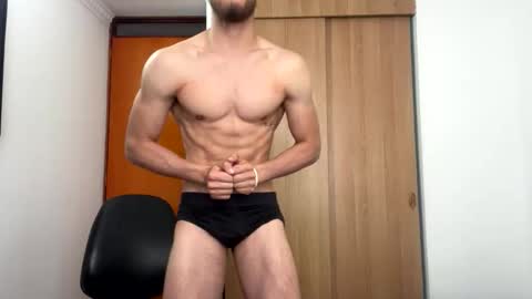 Snapshot of enzo_savage chatting on May 6, 2026, 7:19 pm enzo_savage online show from May 6, 2026, 7:19 pm