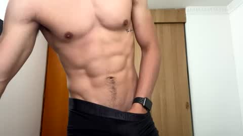 enzo_savage online show from June 29, 2026, 11:43 am