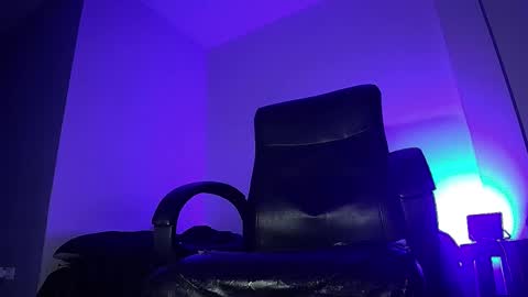 Snapshot of enzoferreirah chatting on October 18, 2025, 10:21 pm enzoferreirah online show from October 18, 2025, 10:21 pm