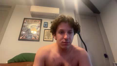 Snapshot of enzyme_ chatting on May 30, 2026, 10:40 pm enzyme_ online show from May 30, 2026, 10:40 pm