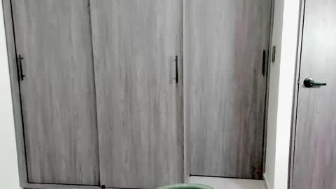 Snapshot of ephemeral_hot chatting on October 8, 2025, 8:28 pm Leyla online show from October 8, 2025, 8:28 pm