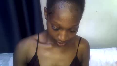 Snapshot of ephy03 chatting on September 12, 2025, 10:37 am ephy03 online show from September 12, 2025, 10:37 am