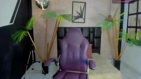 epril_zoyert online show from March 19, 2026, 7:51 pm