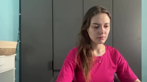 Lily online show from February 12, 2026, 2:06 am