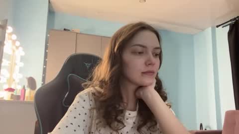 Lily online show from March 7, 2026, 11:07 am