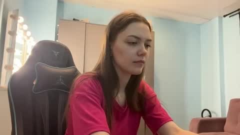 Lily online show from March 12, 2026, 2:07 am