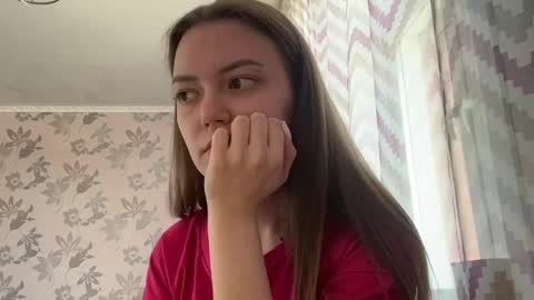 Lily online show from May 6, 2026, 12:52 am