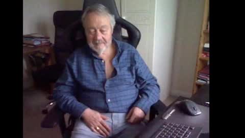 erasmus_d online show from March 22, 2026, 6:00 pm
