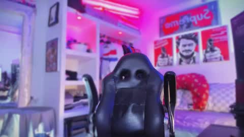 Tht BOSS Eren online show from February 19, 2026, 3:46 am