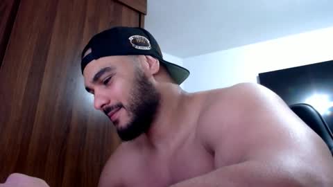 Snapshot of eren_smith chatting on February 9, 2026, 10:58 pm eren_smith online show from February 9, 2026, 10:58 pm
