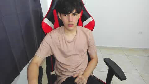 eren_tatakae online show from January 28, 2025, 5:56 pm