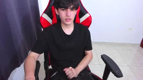 eren_tatakae online show from February 16, 2025, 8:55 pm