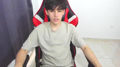 eren_tatakae online show from February 20, 2025, 4:14 pm