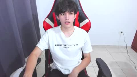 eren_tatakae online show from October 8, 2025, 11:57 pm