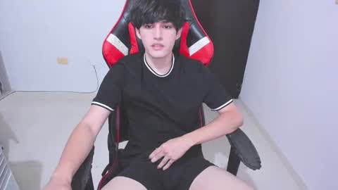 eren_tatakae online show from January 18, 2026, 2:37 am