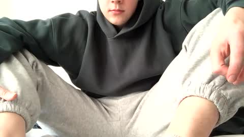 eric123754216 online show from March 16, 2026, 4:11 pm