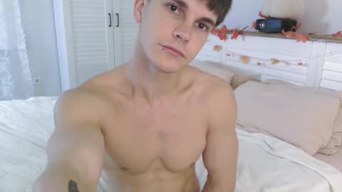 Eric Crush online show from October 26, 2025, 4:29 am