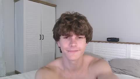 Snapshot of eric_crush chatting on July 9, 2026, 4:38 am Eric Crush online show from July 9, 2026, 4:38 am