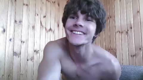 Snapshot of eric_crush chatting on July 21, 2026, 4:04 am Eric Crush online show from July 21, 2026, 4:04 am