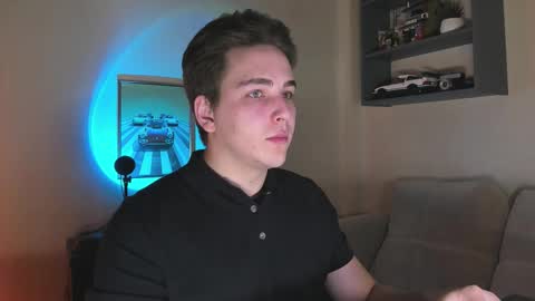 Snapshot of eric_ether chatting on November 8, 2025, 7:23 pm Eric online show from November 8, 2025, 7:23 pm