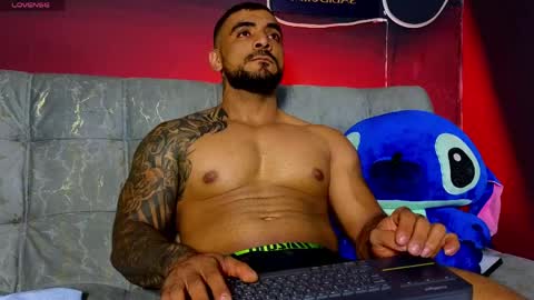 Brayan online show from April 15, 2026, 2:40 am