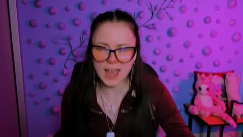your dear Erica  online show from February 4, 2026, 11:09 pm