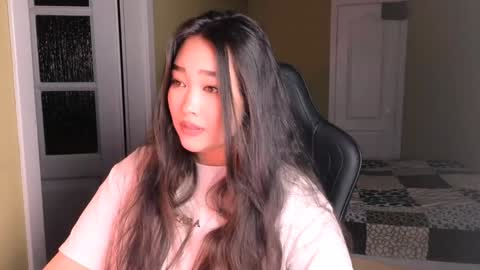 Erica Wayne online show from February 8, 2025, 1:44 pm