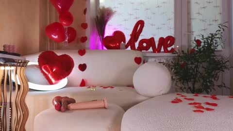 Snapshot of ericamiracle15 chatting on February 14, 2025, 4:58 am Call me Erica online show from February 14, 2025, 4:58 am