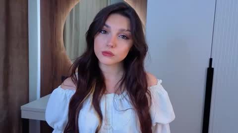 Snapshot of ericapapandrea chatting on December 14, 2025, 2:06 am Dina online show from December 14, 2025, 2:06 am