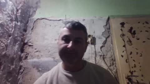 Snapshot of ericboy32 chatting on November 27, 2025, 9:39 pm eric online show from November 27, 2025, 9:39 pm