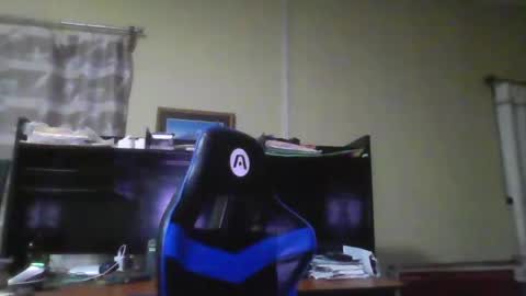 Snapshot of erik1781 chatting on January 25, 2025, 6:34 am erik1781 online show from January 25, 2025, 6:34 am